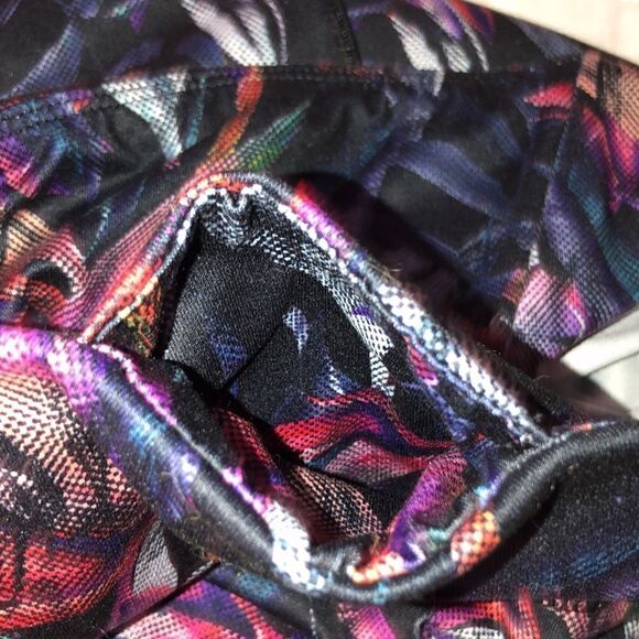 Champion S Black Multicolored Active Cropped Leggings Tropical Print Mesh - Picture 14 of 16